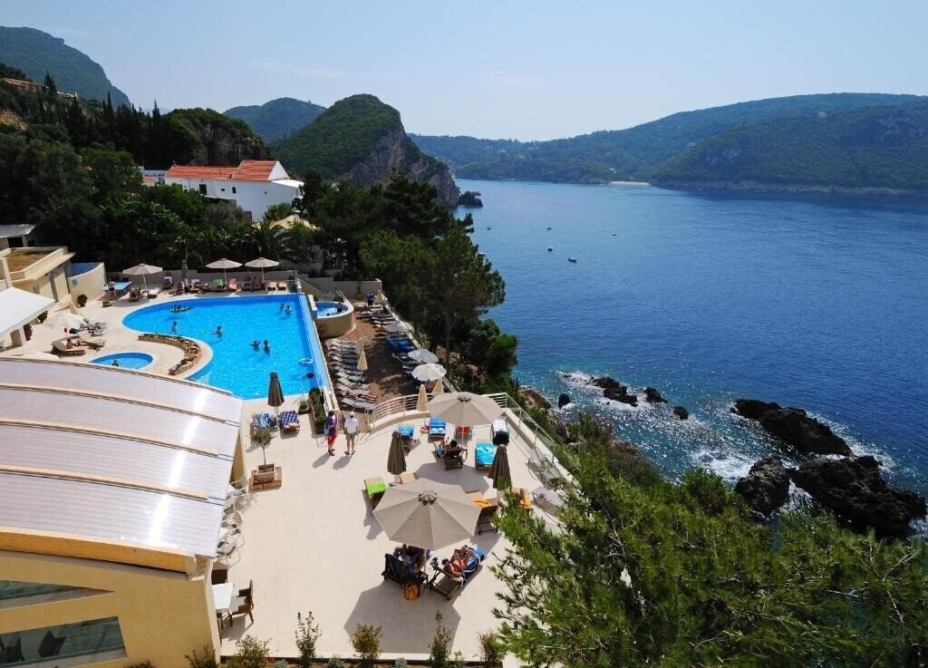 Панорама Akrotiri Beach 4*