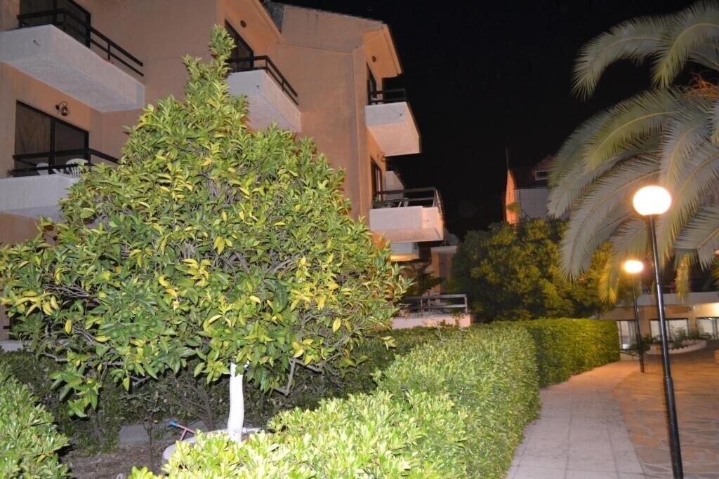 Територія Le Mirage Hotel 3*