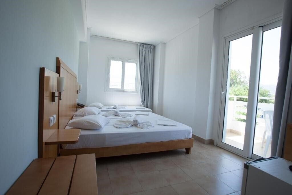 Территория Kos Bay Hotel 2*