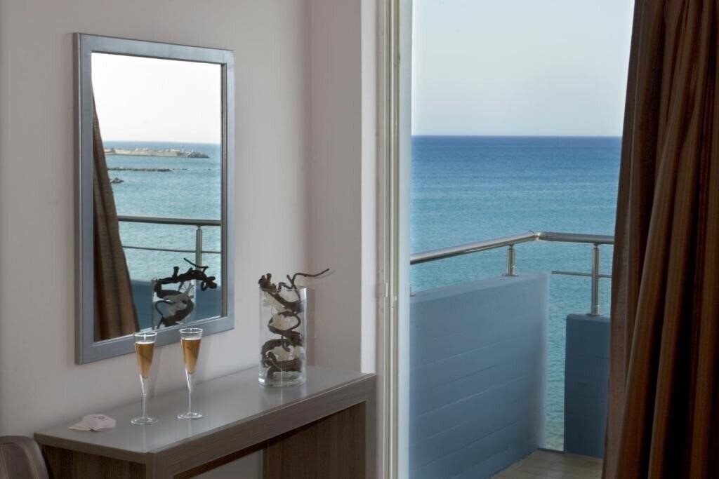 Апартаменти Astron Hotel 3*