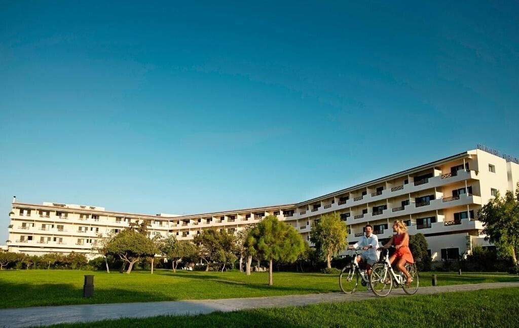 Панорама Mitsis Ramira Beach Resort 5*