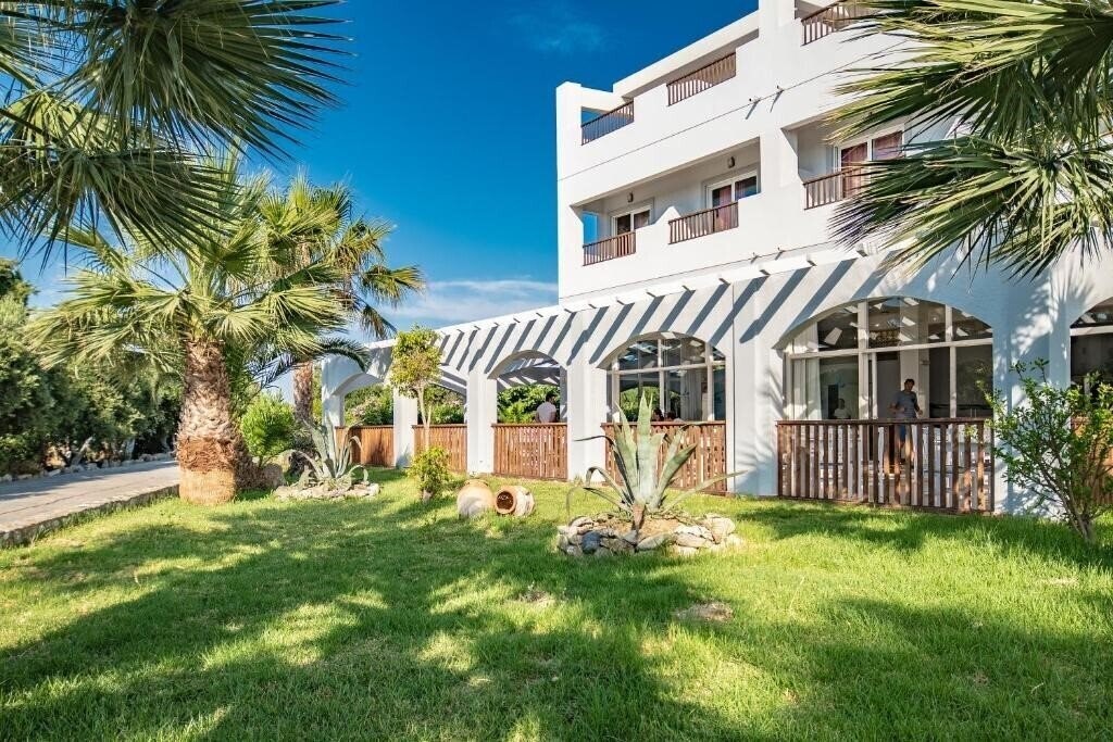 Вид Evripides Village Hotel 3*