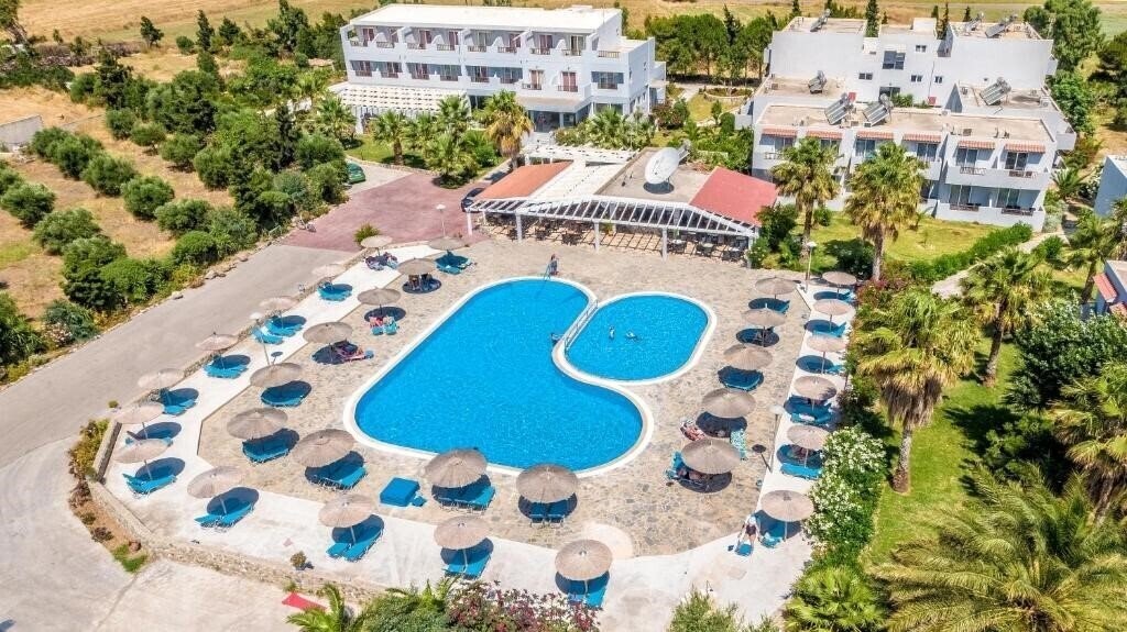 Апартаменты Evripides Village Hotel 3*