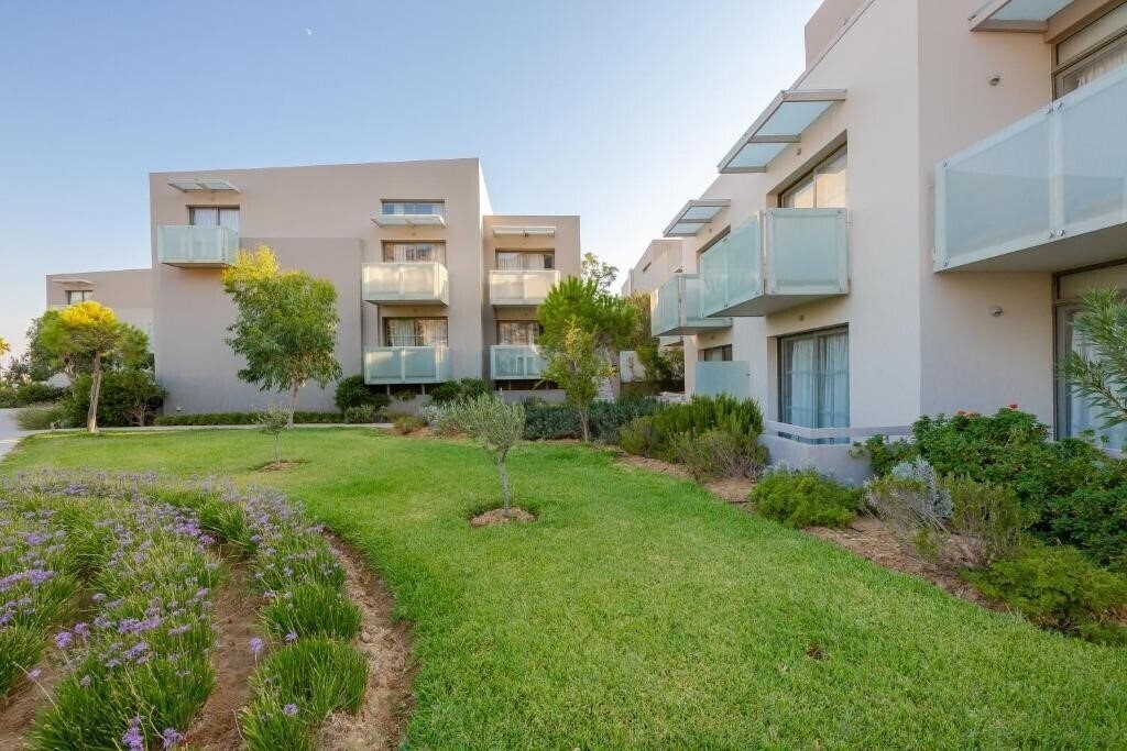 Апартаменти Akti Palace 5*