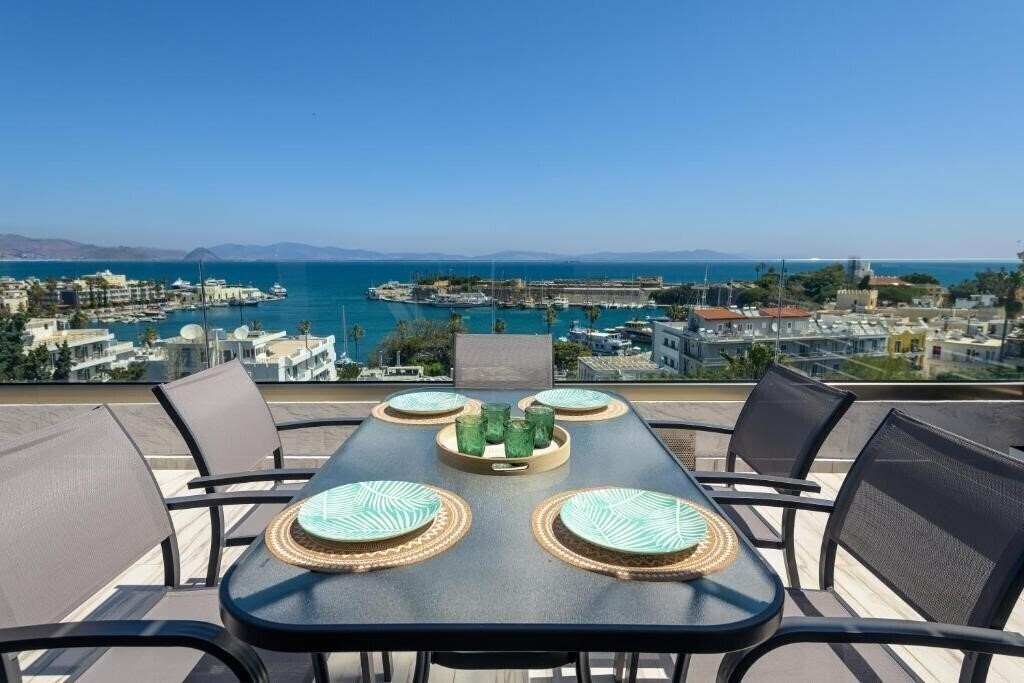 Апартаменты Alexandra 4*