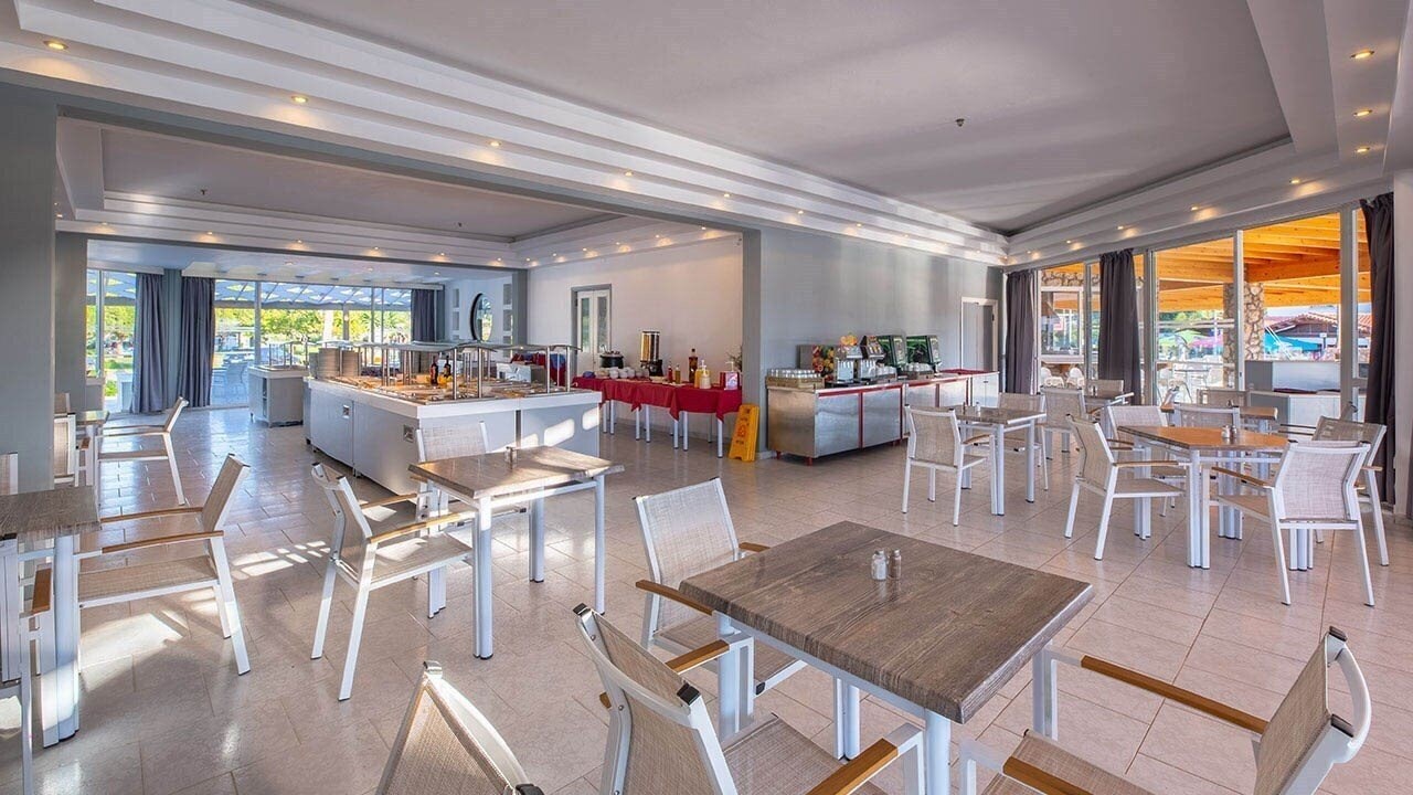 Апартаменты Marebello Beach Resort 4*