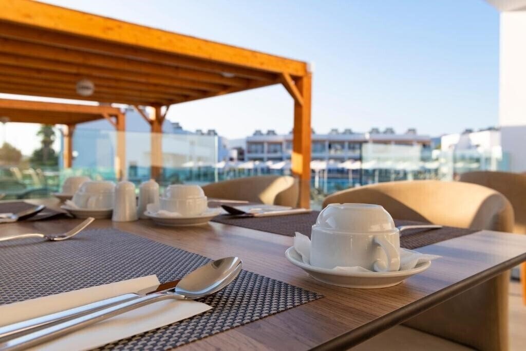 Апартаменты Lambi Resort 4*