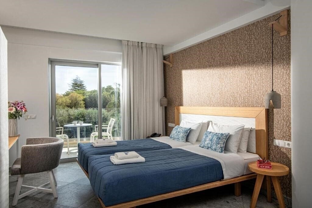 Изображение The Aeolos Beach Hotel 4*