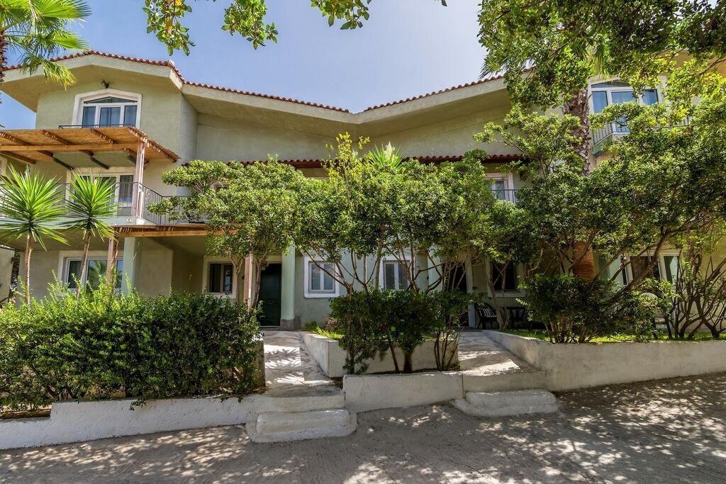 Территория The Small Village 3*