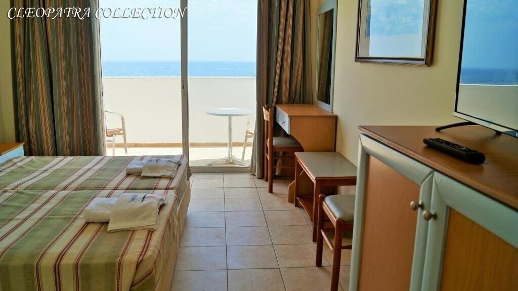 Апартаменти Kris Mari Hotel 3*