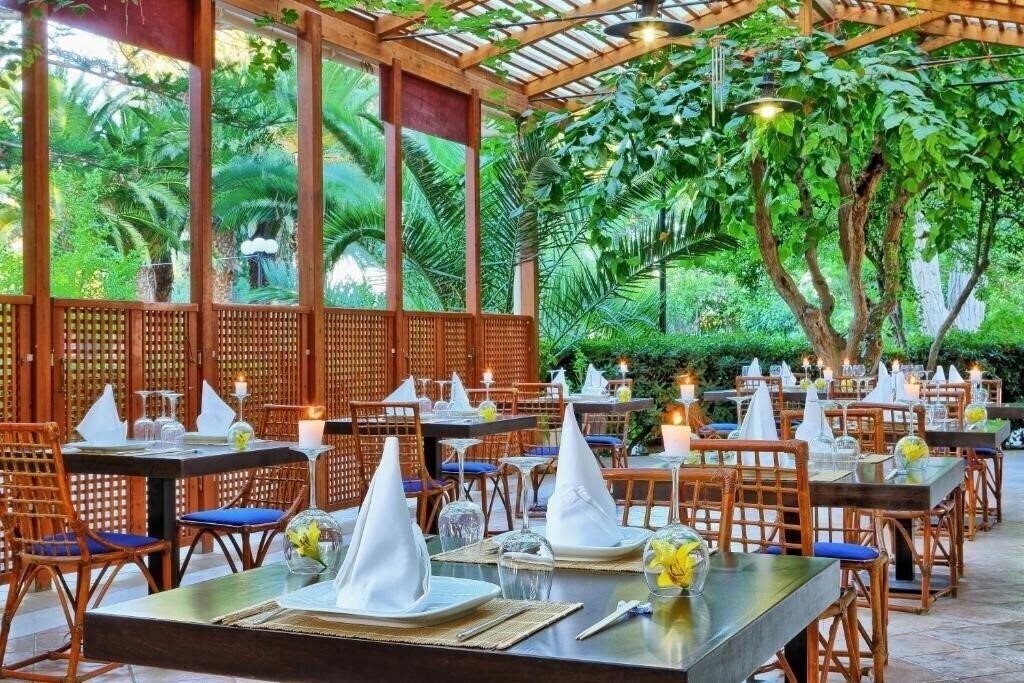 Вид Apollonia Beach Resort & SPA 5*