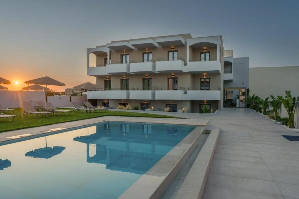 Готель Pinelopi Hotel 3*