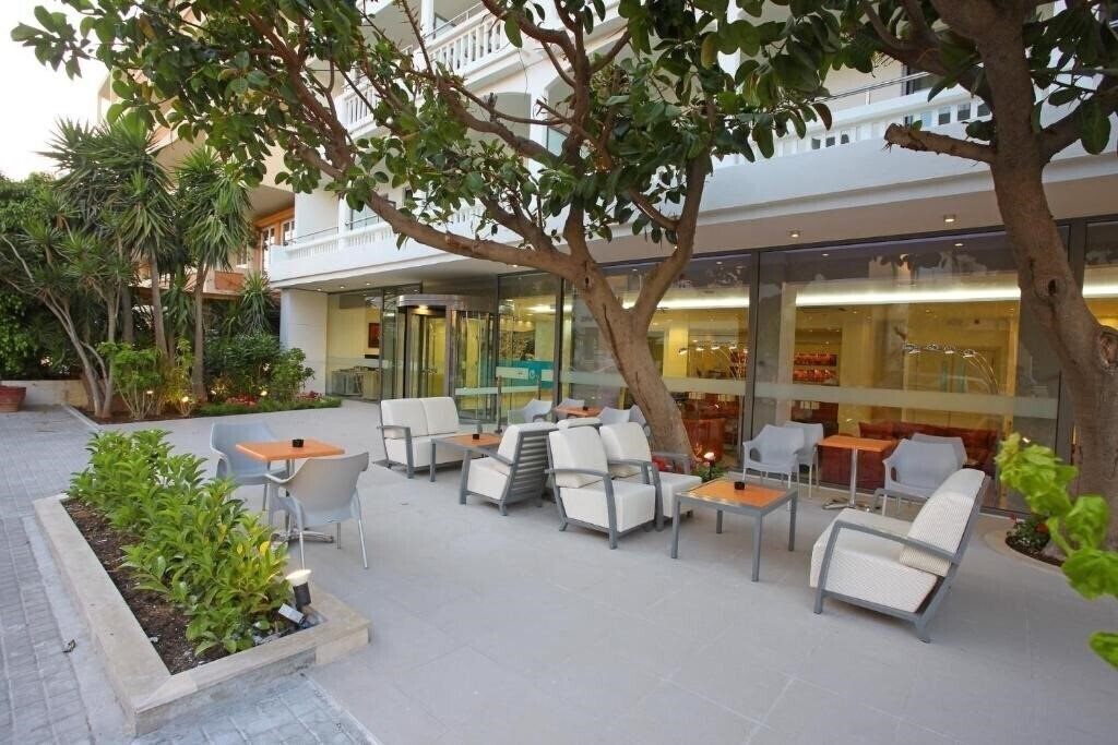 Панорама Olympic Palladium Hotel 3*