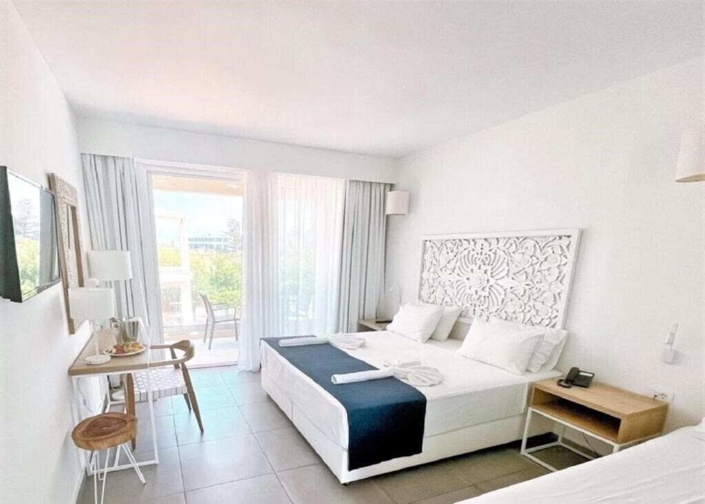 Апартаменти St. Constantin Sea Hotel & SPA Resort 4*