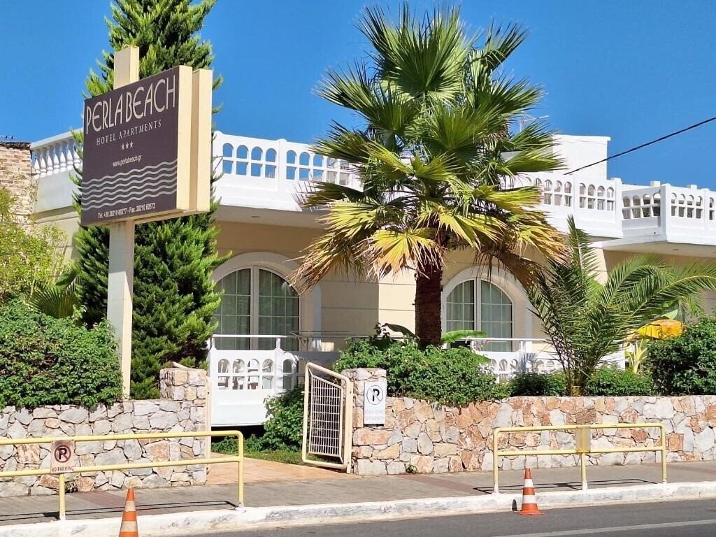 Вид Perla Beach Apartments 3*