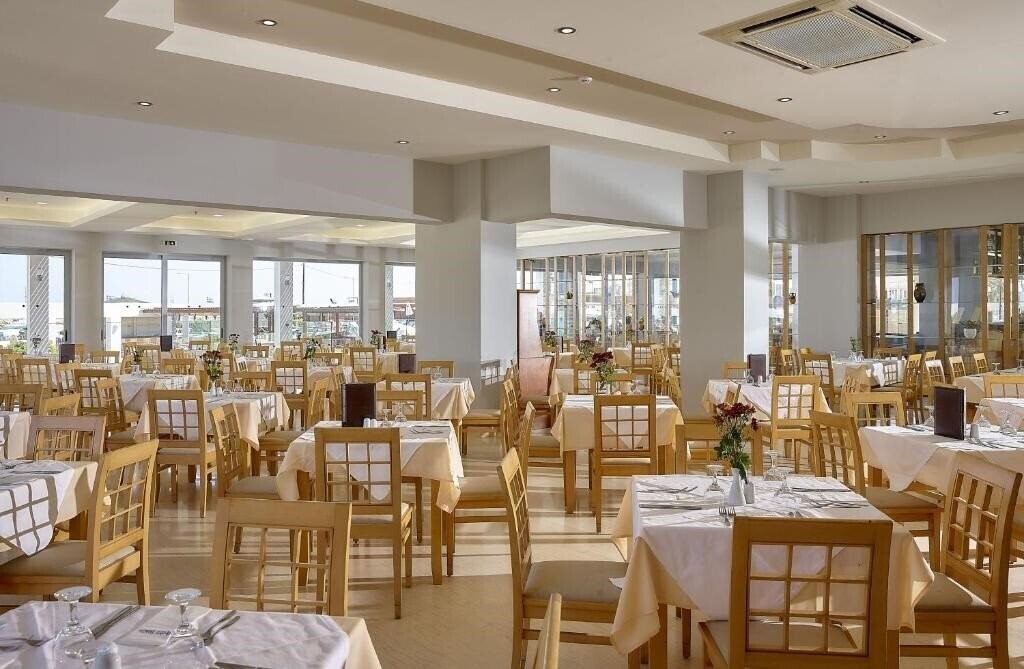Картинка Astir Beach 4*