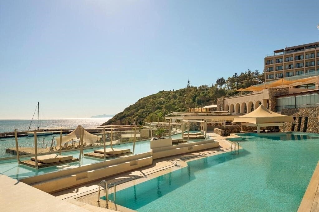 Отель Zeus Eleva Mirabello Bay 5*