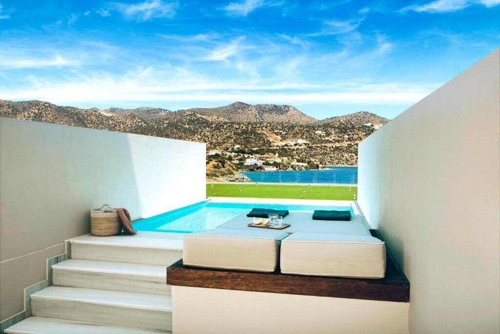 Вид Zeus Eleva Mirabello Bay 5*