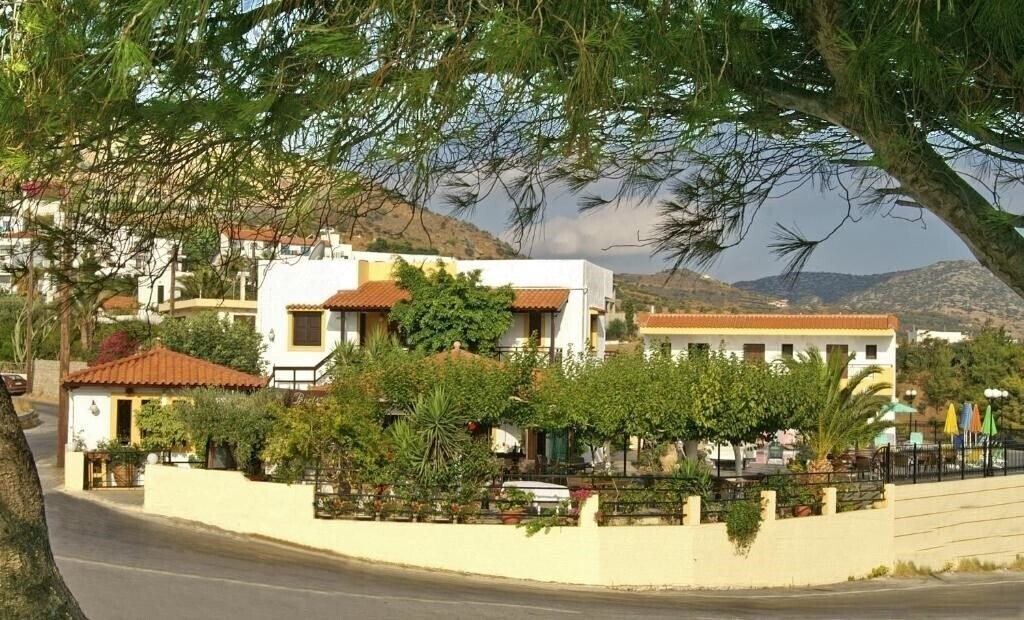 Територія Pennystella Apartments 3*