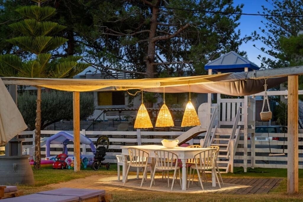 Апартаменти Nikos Apartments 3*