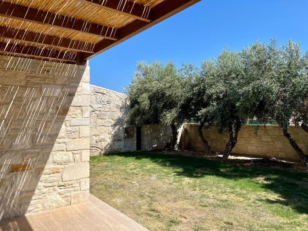 Панорама Lili Hotel 3*