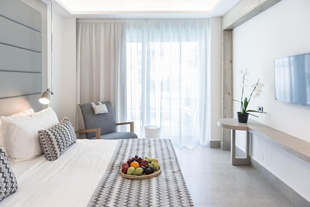 Территория Glaros Beach 3*