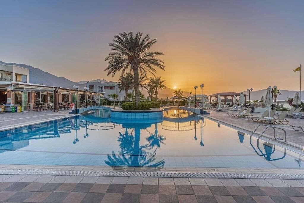Отель Hydramis Palace Beach Resort 5*