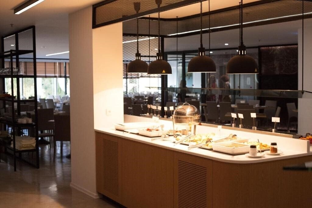 Панорама Astoria Capsis 4*