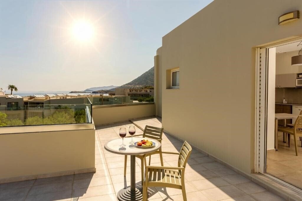 Вид Blue Horizon Apartments 3*