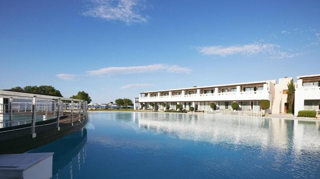 Апартаменти Cavo Spada Luxury Sports & Leisure Resort & SPA 5*