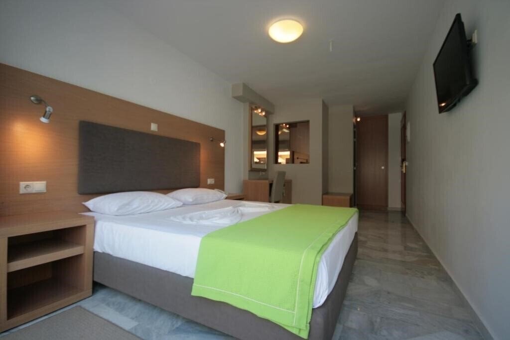 Территория Liberty Hotel 3*