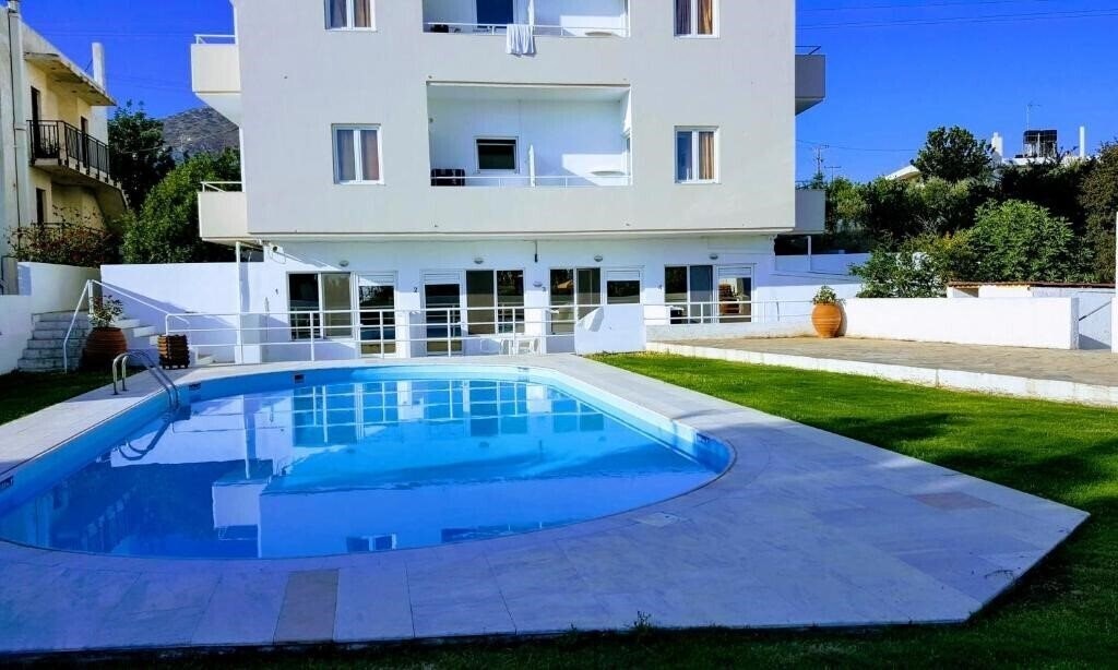 Вид Mastorakis Hotel And Studios 1*