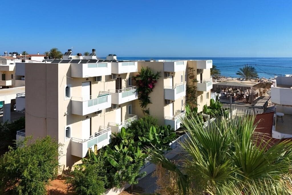 Отель Smaragdine Beach Hotel 2*