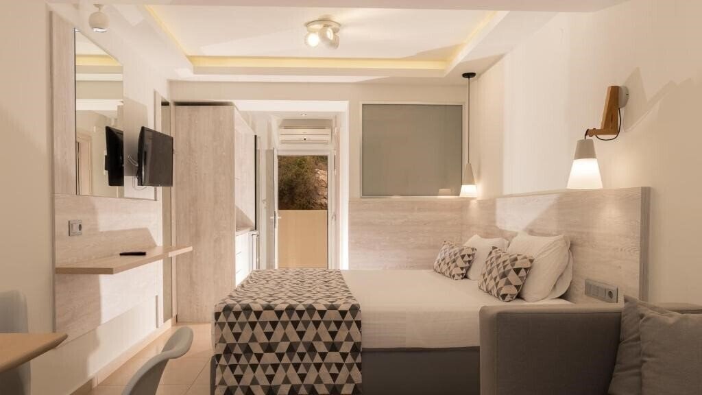 Вид Elpis Studios & Apartments апартаменты