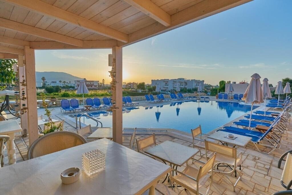 Отель Garden Haven 3*