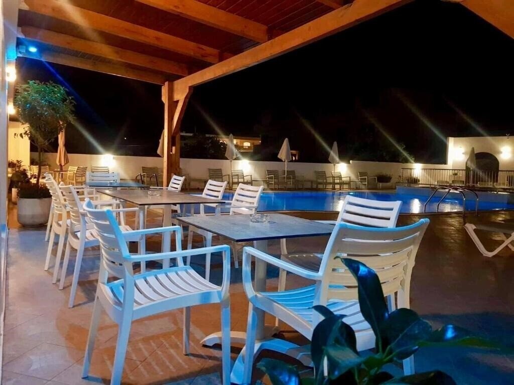 Апартаменти Kasapakis Apartments 2*