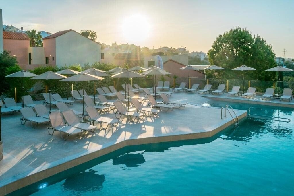 Апартаменти Dream Village 3*