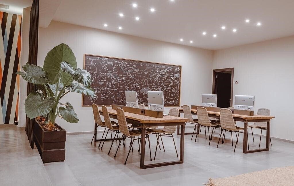 Территория Cook's Club Hersonissos 4*