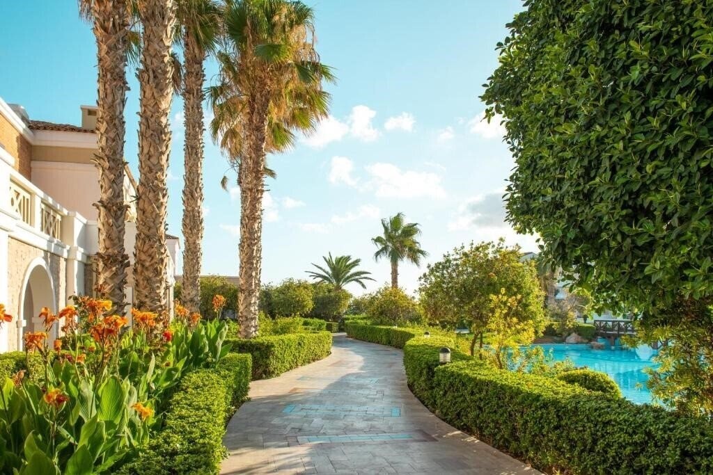 Вид Mitsis Royal Mare 5*