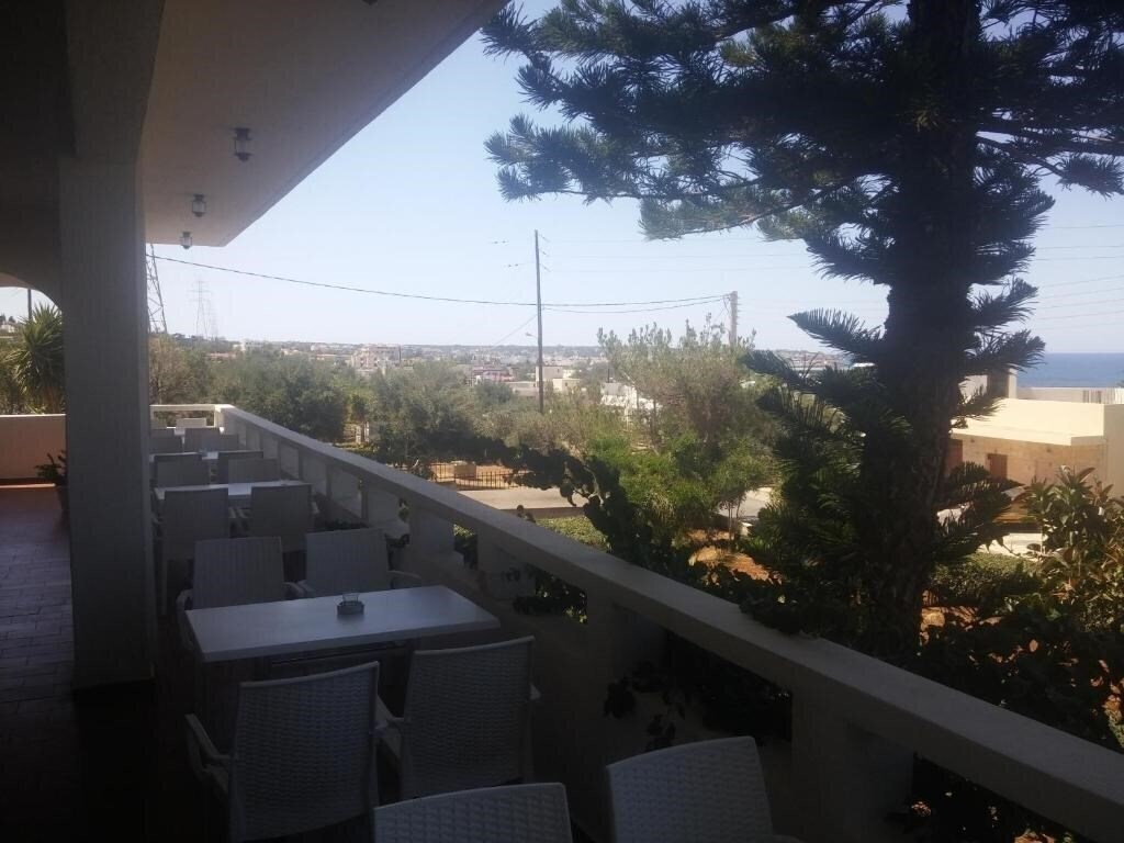 Територія Dimitra Hotel Hersonissos 2*