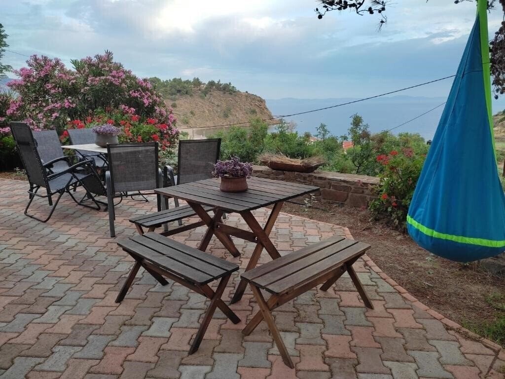 Апартаменти Zorbas Apartments 2*