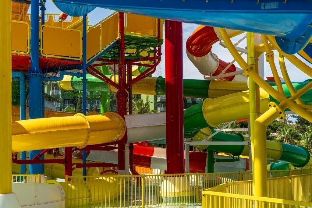 Територія Eri Sun Village Water Park 4*