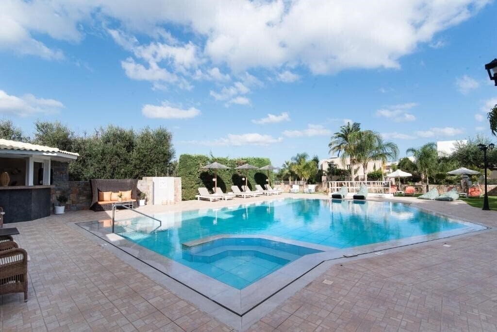 Фотографія Mirage Studios 1*