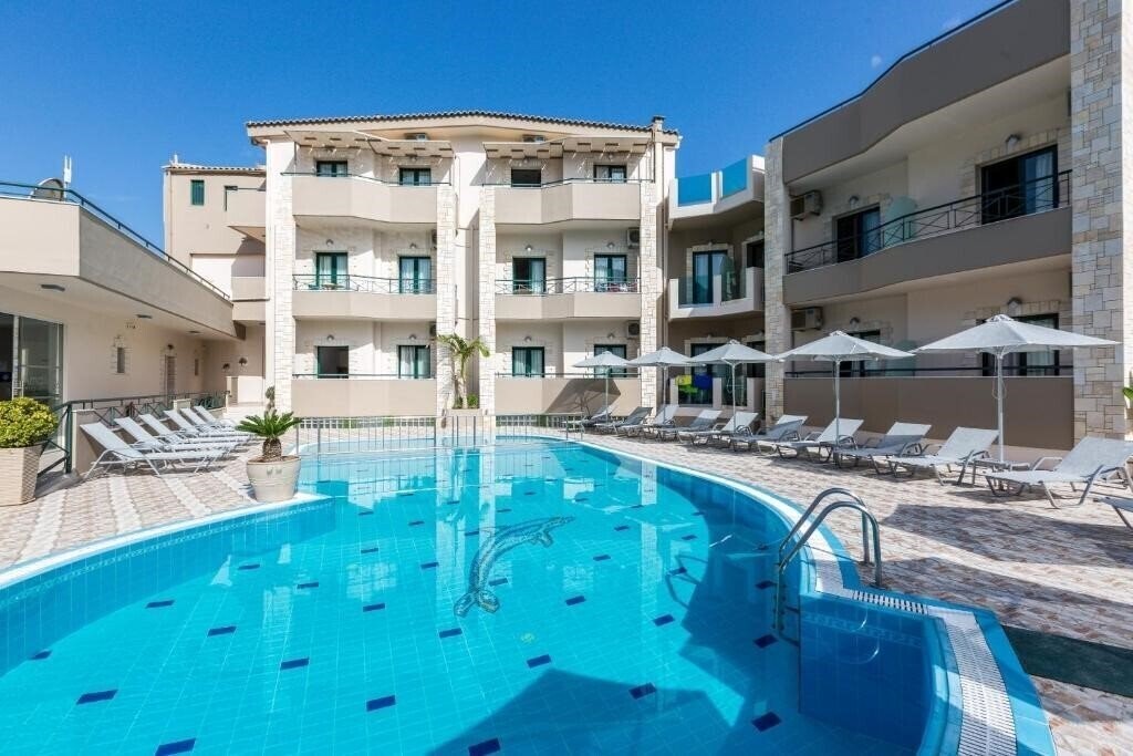 Панорама Amalia Apartments & Studios 3*