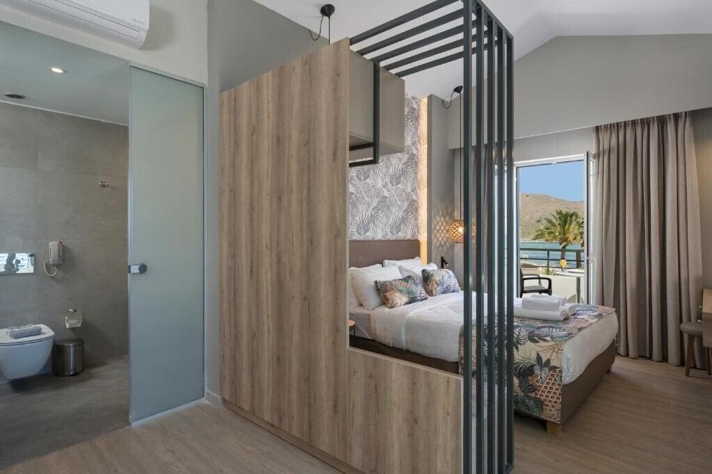 Фотография Mare Blue & Suites 4*