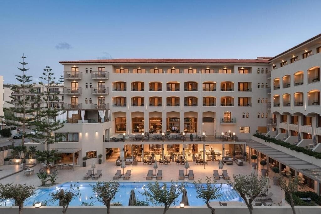 Отель Theartemis Palace 4*