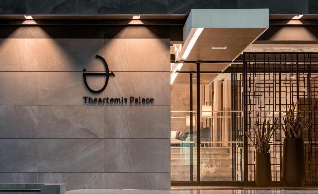 Апартаменты Theartemis Palace 4*
