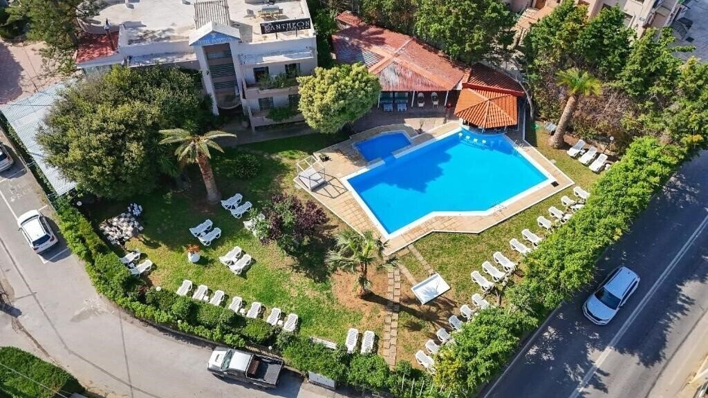 Вид Pantheon Hotel 4*