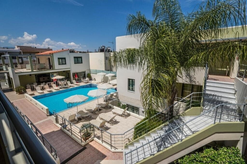 Фотография Athina Beach Hotel Chania 3*