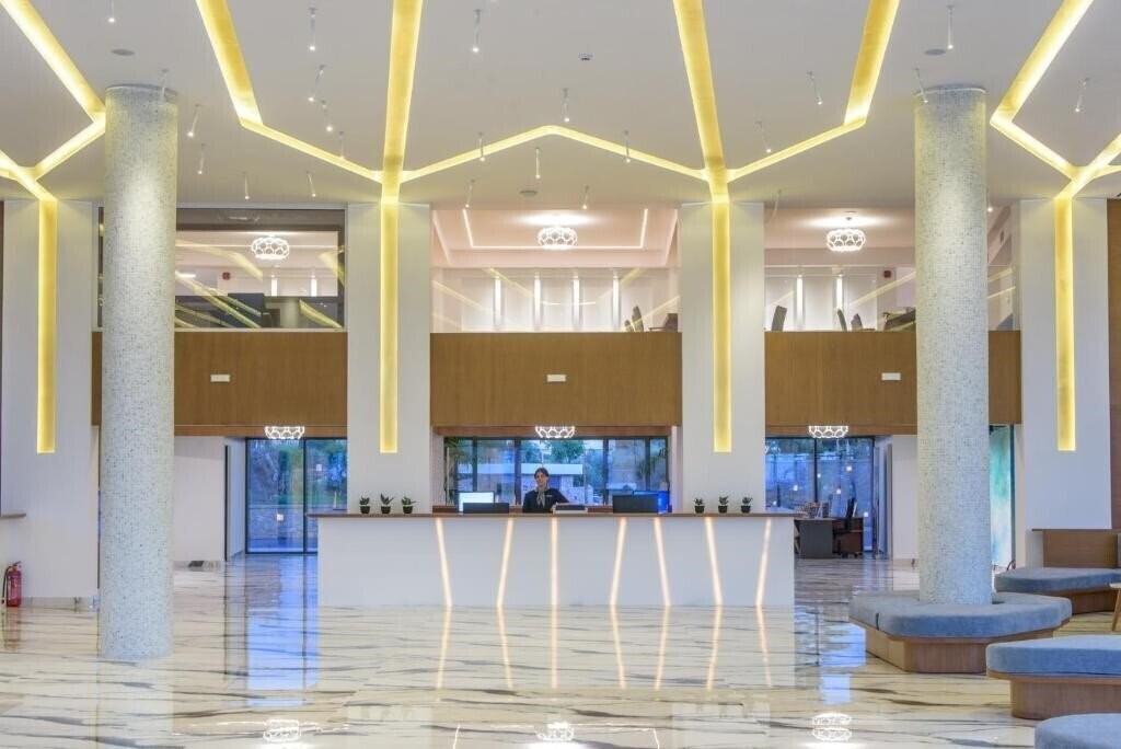 Панорама Lyttos Mare 5*